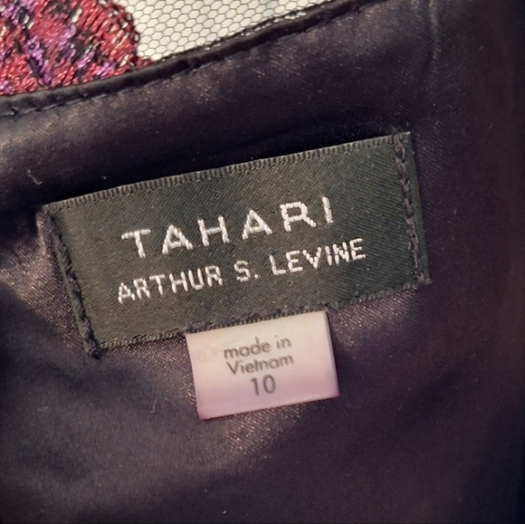 Tahari floral lace embroidery fit and flare dress sz 10 *C - Picture 9 of 10